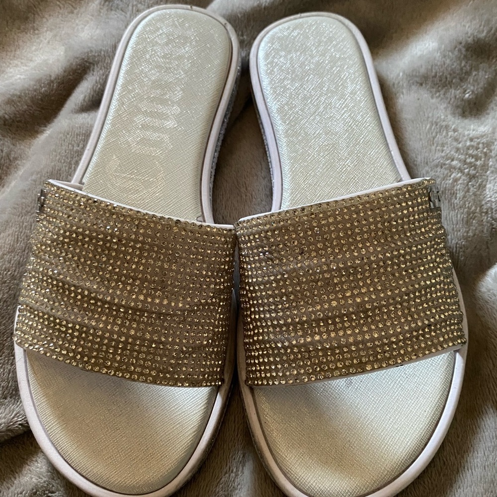 Juicy Couture Women's Silver Slide Sandals  size 7
